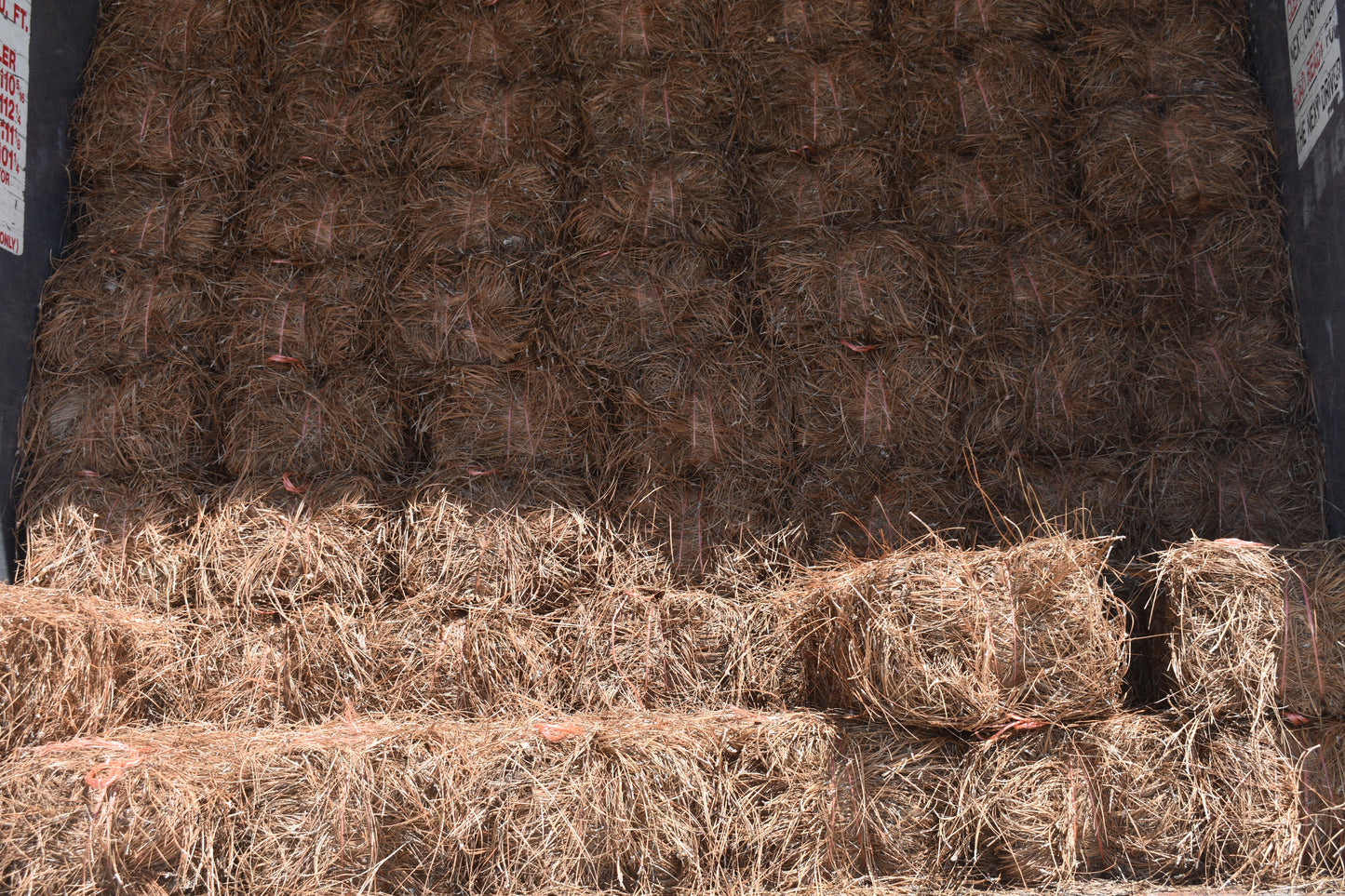 Long Leaf Pine Straw
